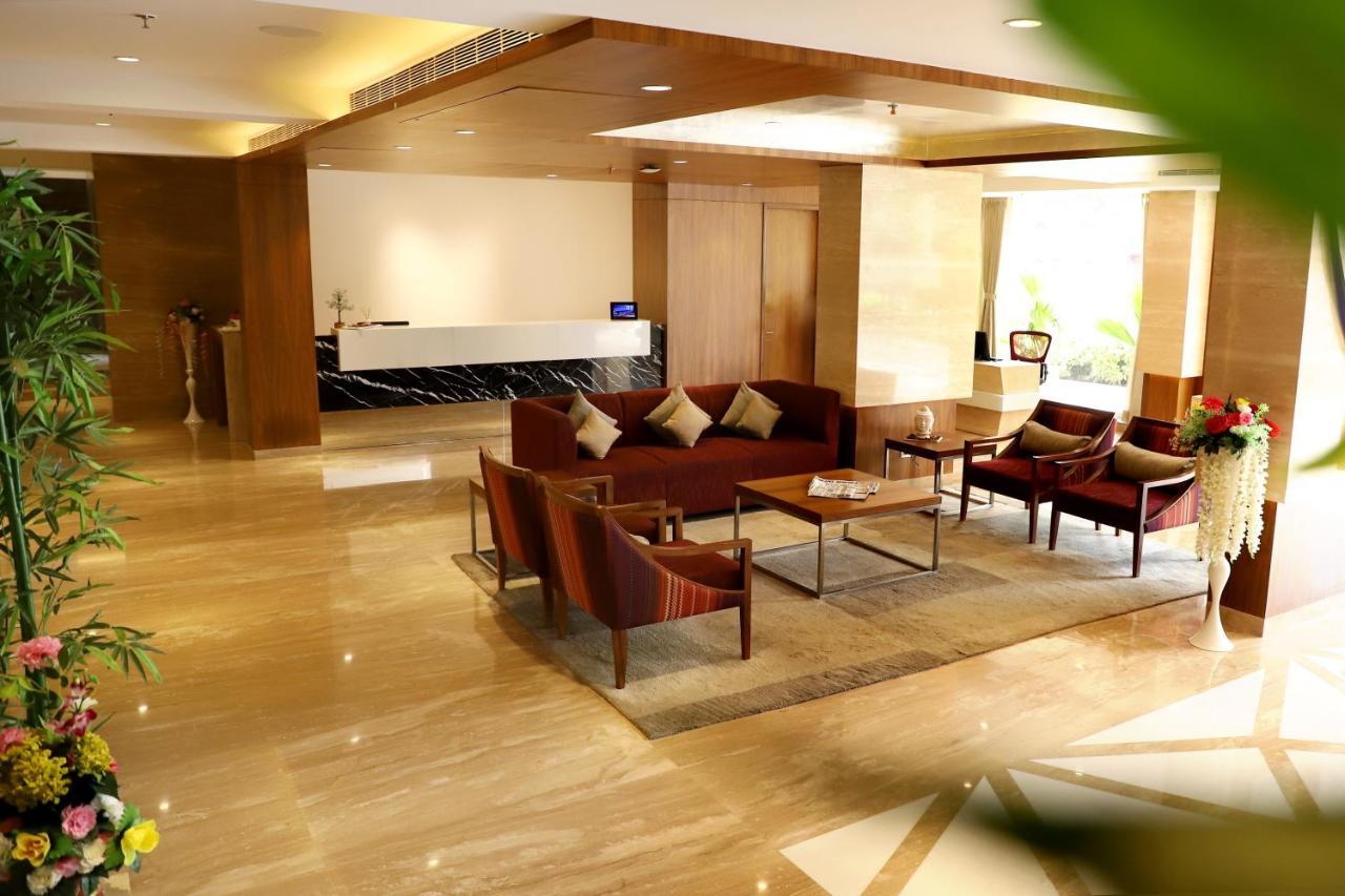 Quality Inn Patria Suites, Rajkot Luaran gambar